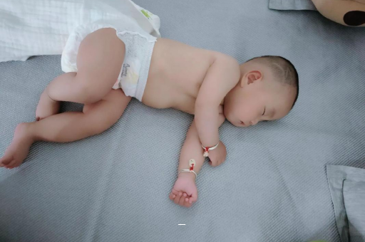 南城怀孕感觉自己心跳明显